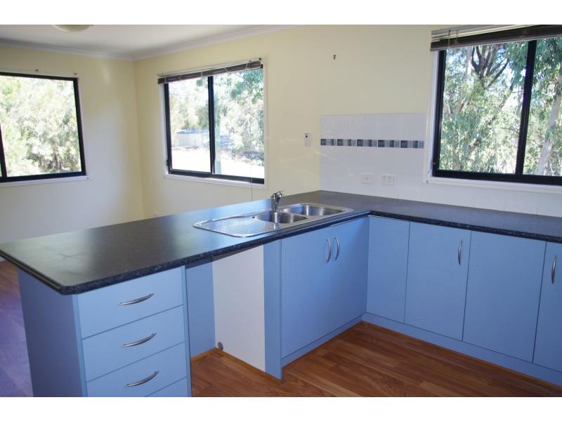 15 Oomool street, Macleay Island QLD 4184