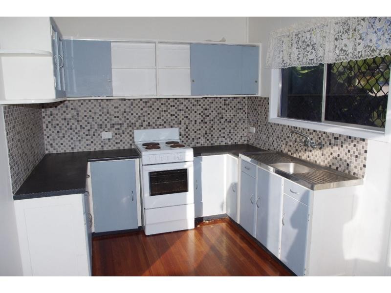 14 Betty Street, Macleay Island QLD 4184