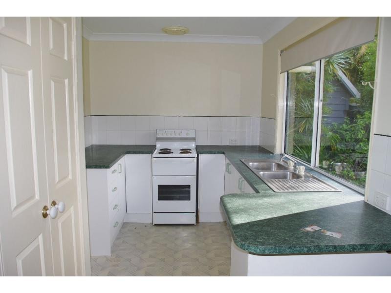15 Camena Street, Macleay Island QLD 4184