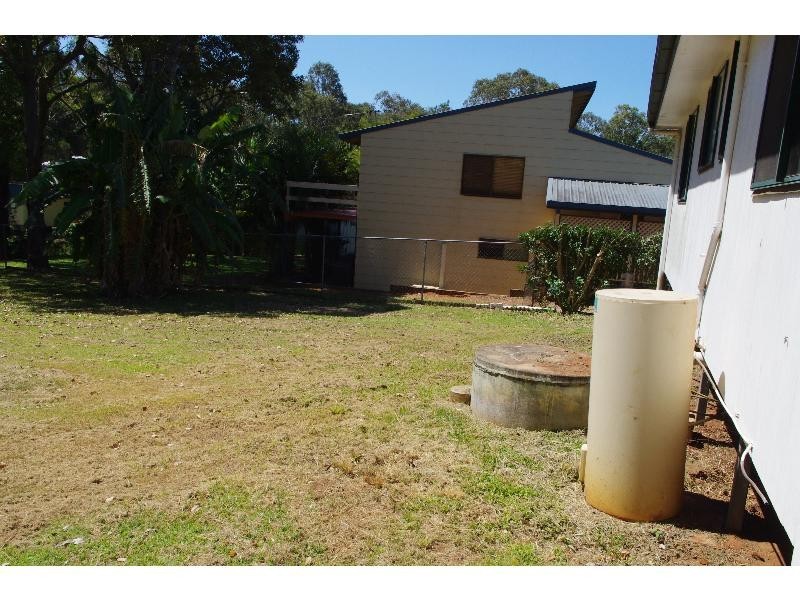 13 Michiko Street, Macleay Island QLD 4184