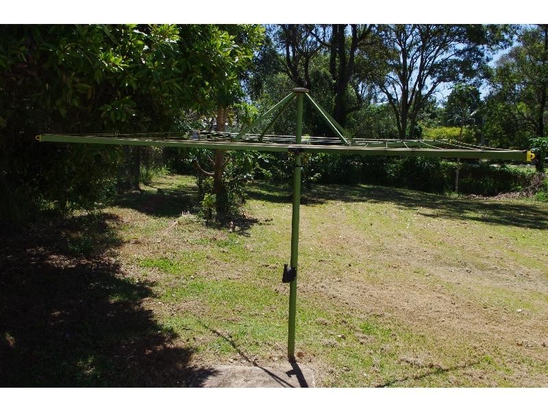 13 Michiko Street, Macleay Island QLD 4184