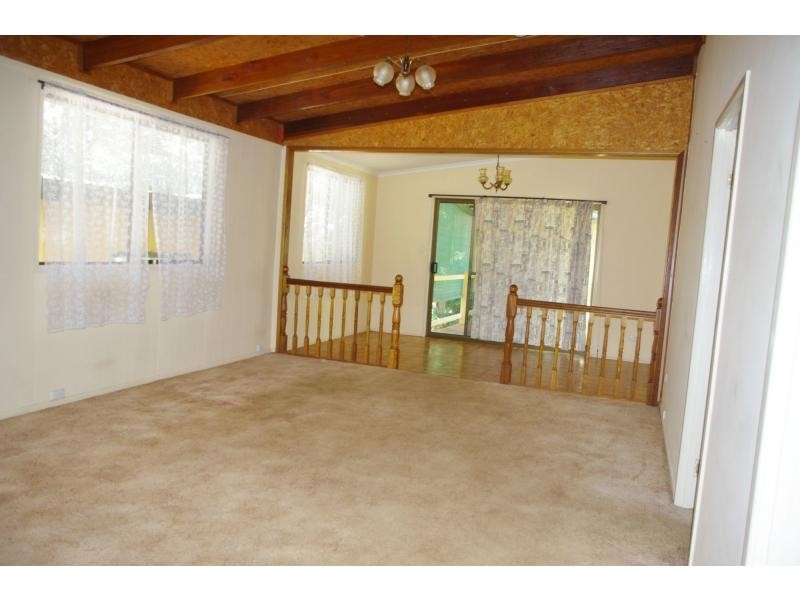 11 Michiko Street, Macleay Island QLD 4184