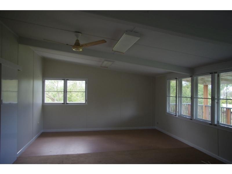 58 Eastbourne Terrace, Macleay Island QLD 4184