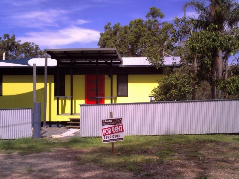 8 Ilya street, Macleay Island QLD 4184