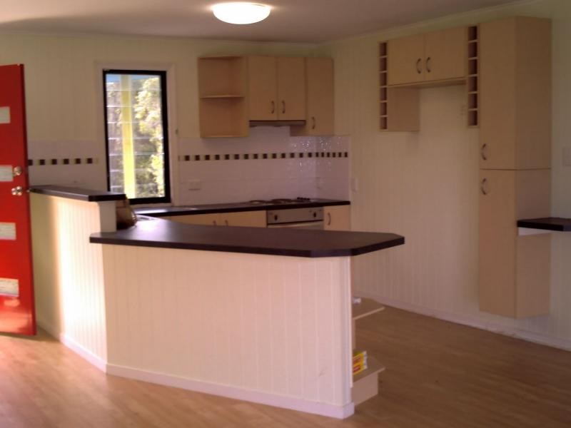 8 Ilya street, Macleay Island QLD 4184