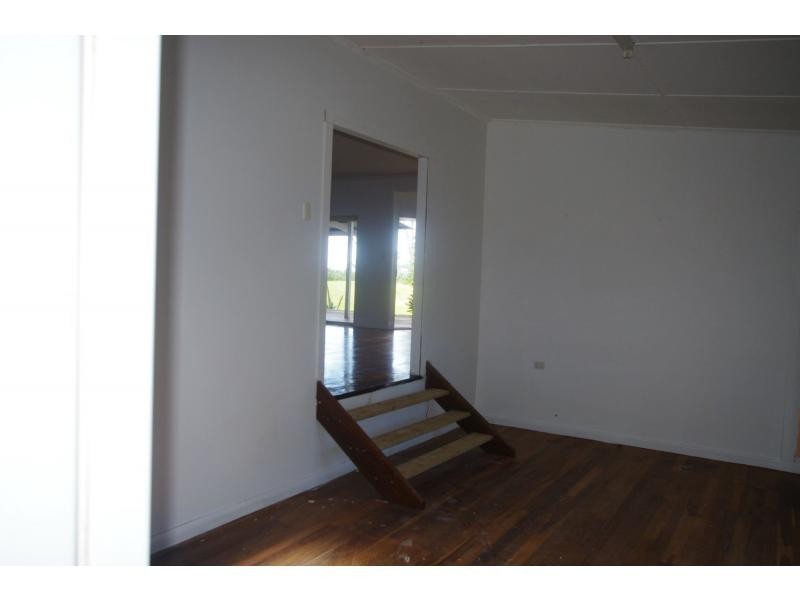 90-92 Western Road, Macleay Island QLD 4184