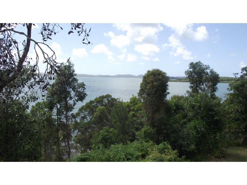 54 Koonwarra Street, Macleay Island QLD 4184