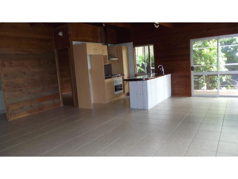 54 Koonwarra Street, Macleay Island QLD 4184