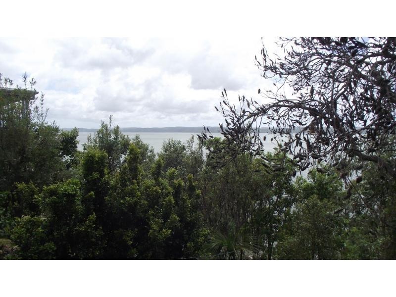 54 Koonwarra Street, Macleay Island QLD 4184