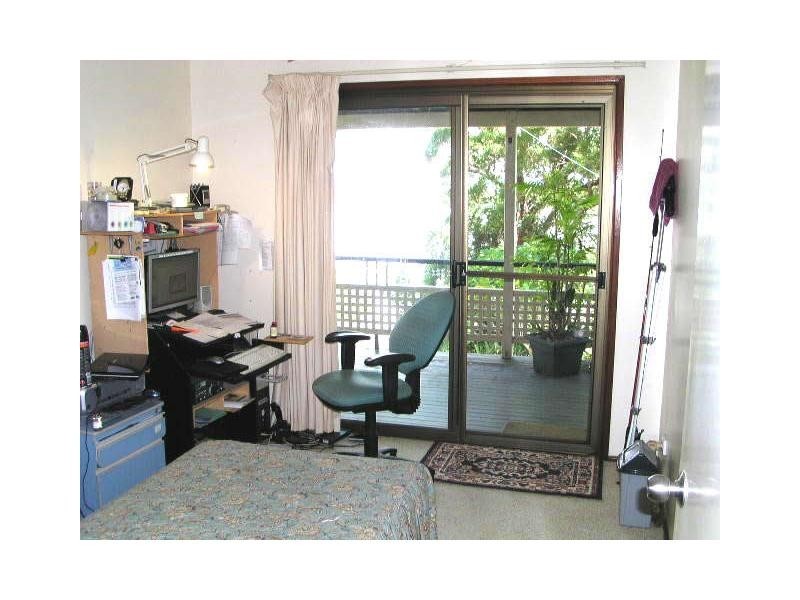 19 Coast Road, Macleay Island QLD 4184