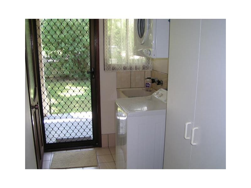 19 Coast Road, Macleay Island QLD 4184