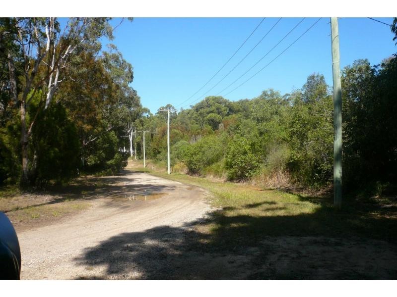 1 Noondoo Street, Macleay Island QLD 4184