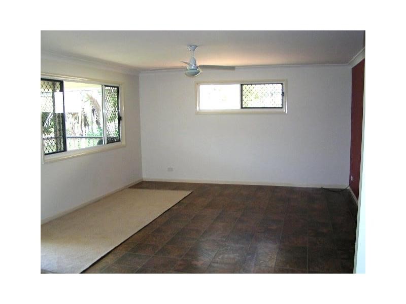 115 High Central Road, Macleay Island QLD 4184