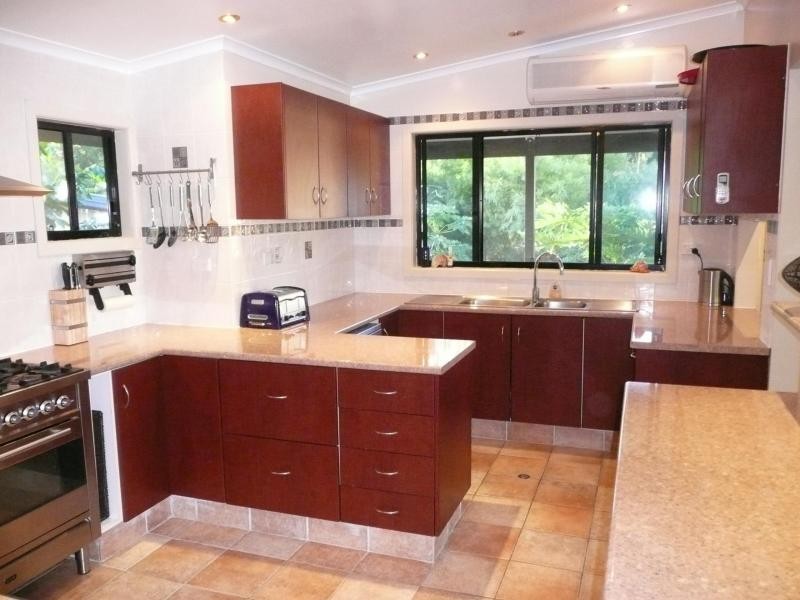 10-14 Weeroona Avenue, Macleay Island QLD 4184