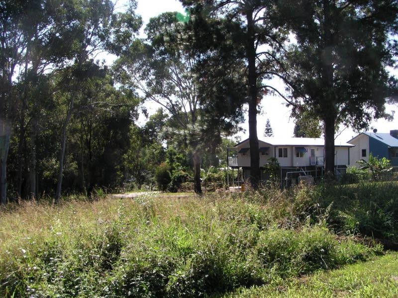 9 Wobur Street, Lamb Island QLD 4184