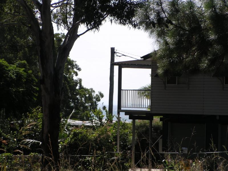 9 Wobur Street, Lamb Island QLD 4184