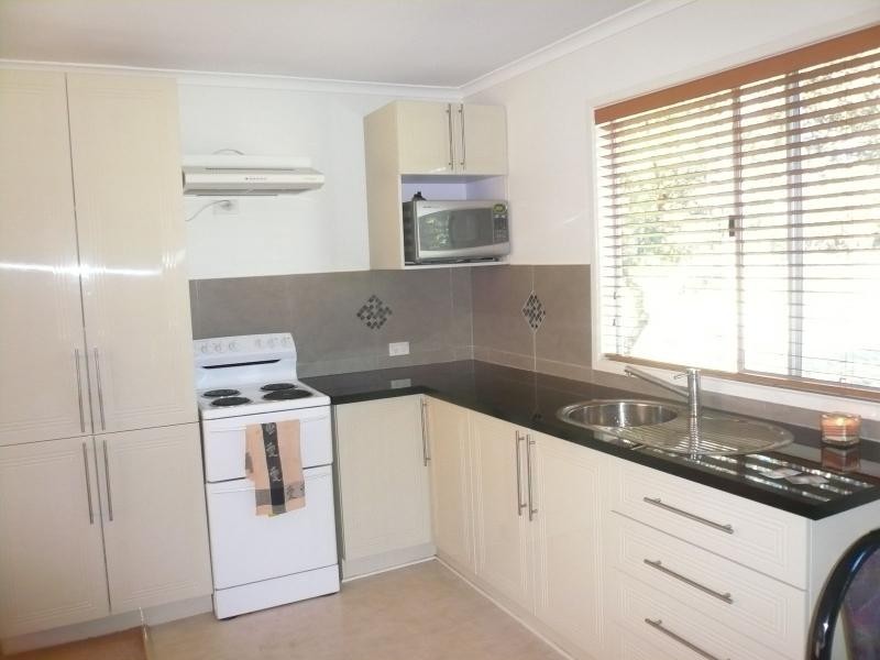 66 Lucas Drive, Lamb Island QLD 4184
