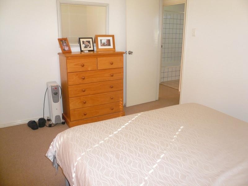 66 Lucas Drive, Lamb Island QLD 4184