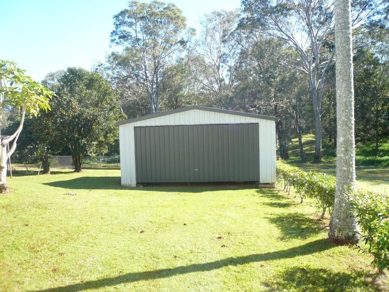 66 Lucas Drive, Lamb Island QLD 4184