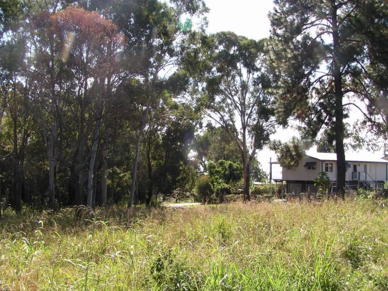 9 Wobur Street, Lamb Island QLD 4184