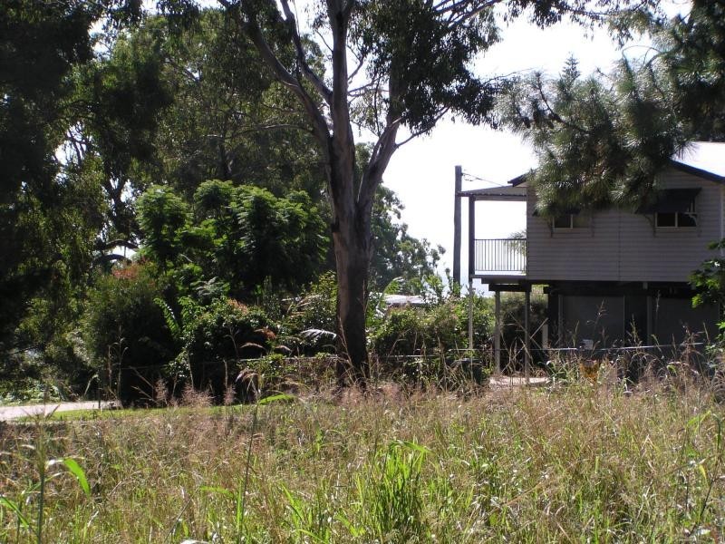 9 Wobur Street, Lamb Island QLD 4184