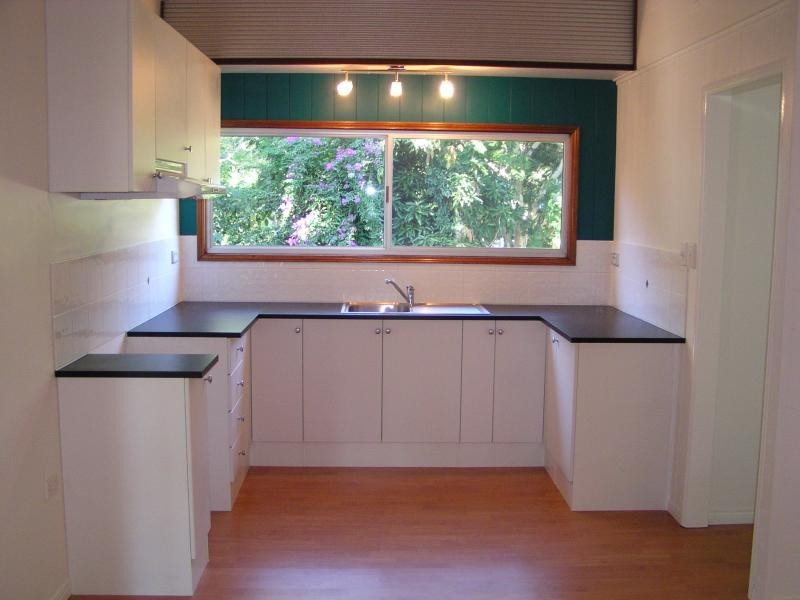 14 Lemontree Drive, Macleay Island QLD 4184