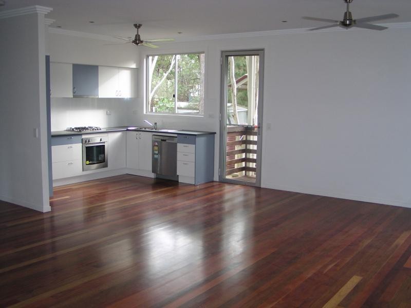20 Tingara Street, Macleay Island QLD 4184