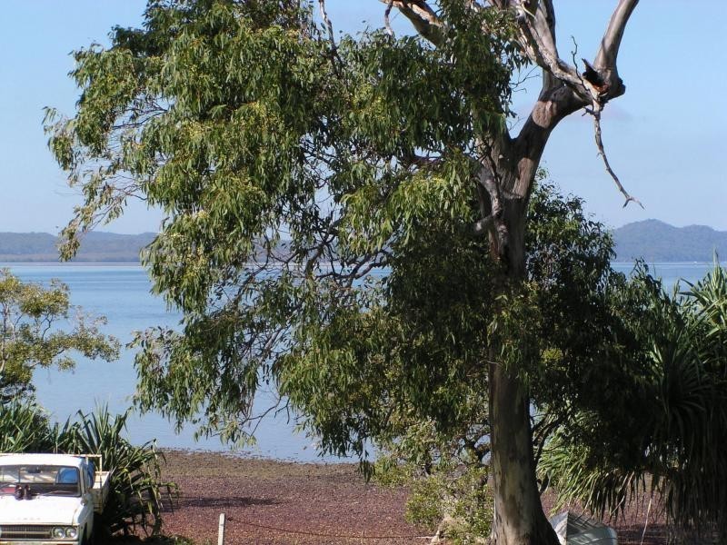 14 Coorong Street, Macleay Island QLD 4184