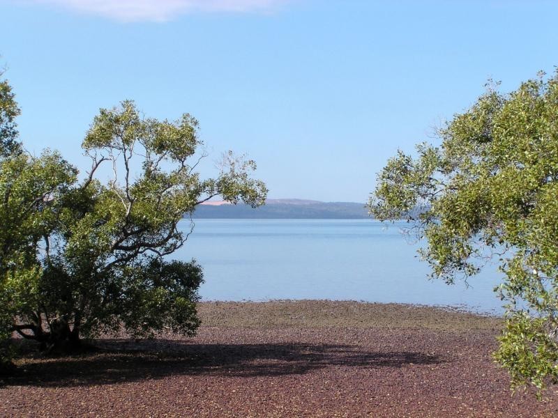 14 Coorong Street, Macleay Island QLD 4184