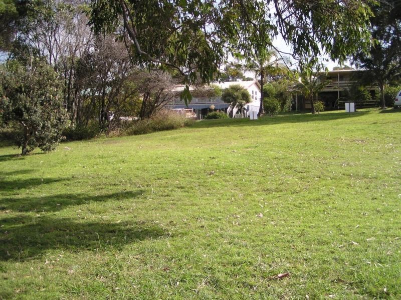 14 Coorong Street, Macleay Island QLD 4184
