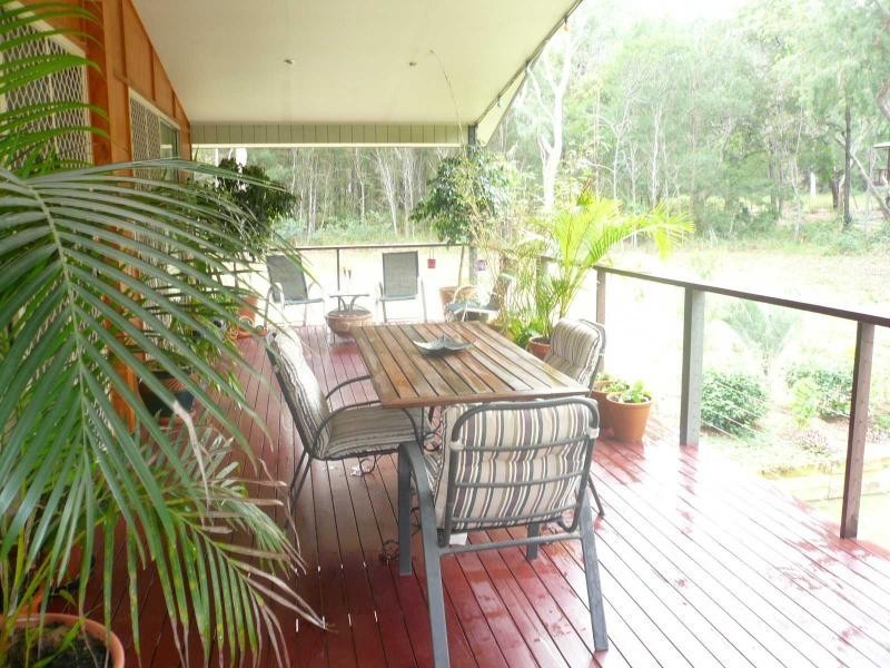 2 President Terrace, Macleay Island QLD 4184