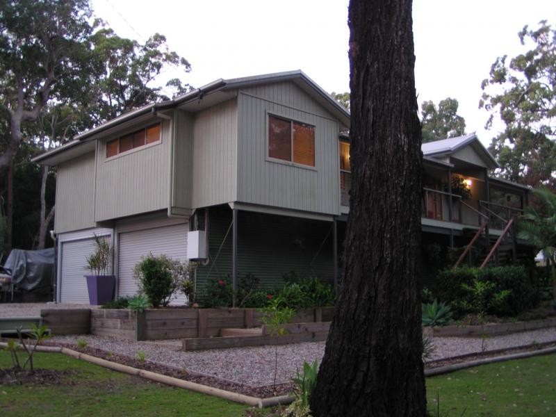 2 President Terrace, Macleay Island QLD 4184