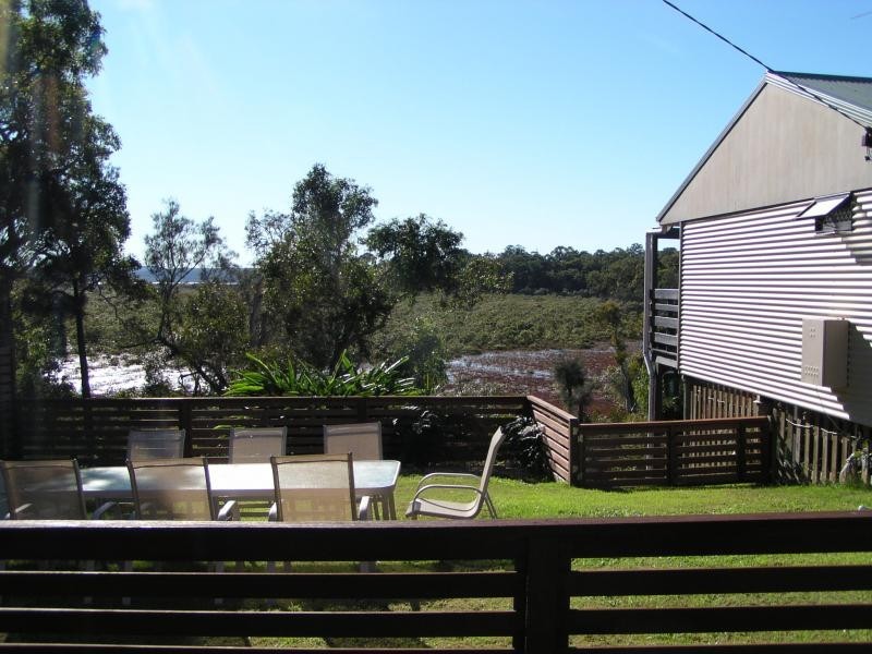 8 Timothy Street, Macleay Island QLD 4184