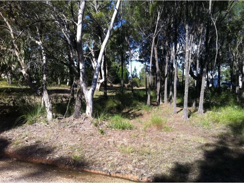 30 Florence Street, Macleay Island QLD 4184