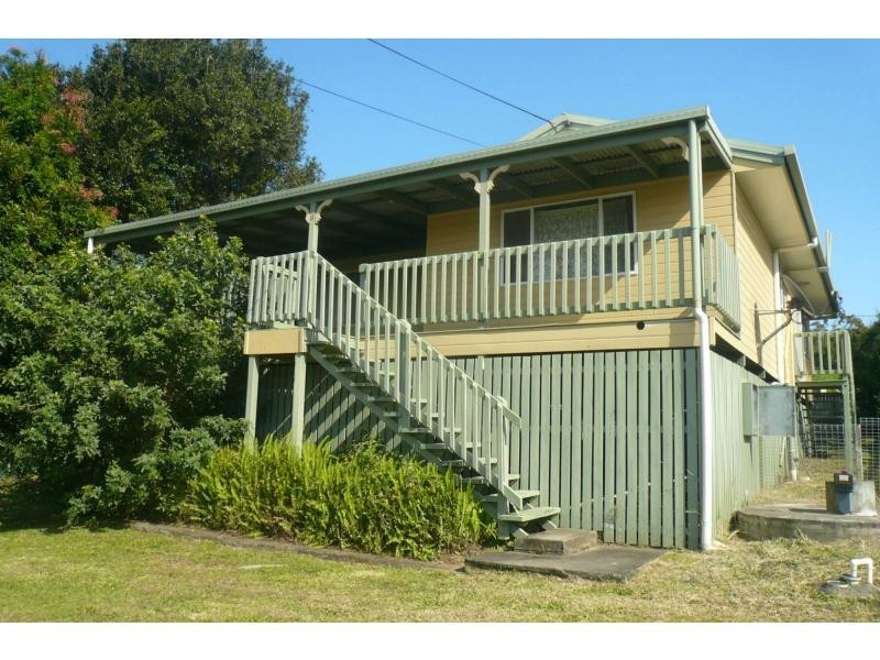 15 Camena Street, Macleay Island QLD 4184