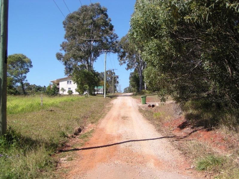 82 Hastings Terrace, Macleay Island QLD 4184