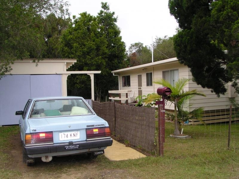 160 High Central Road, Macleay Island QLD 4184