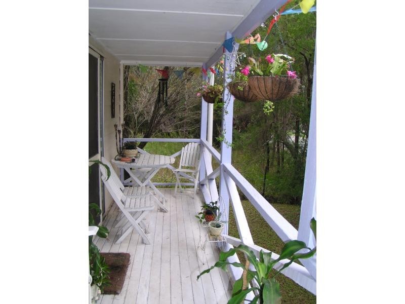 160 High Central Road, Macleay Island QLD 4184