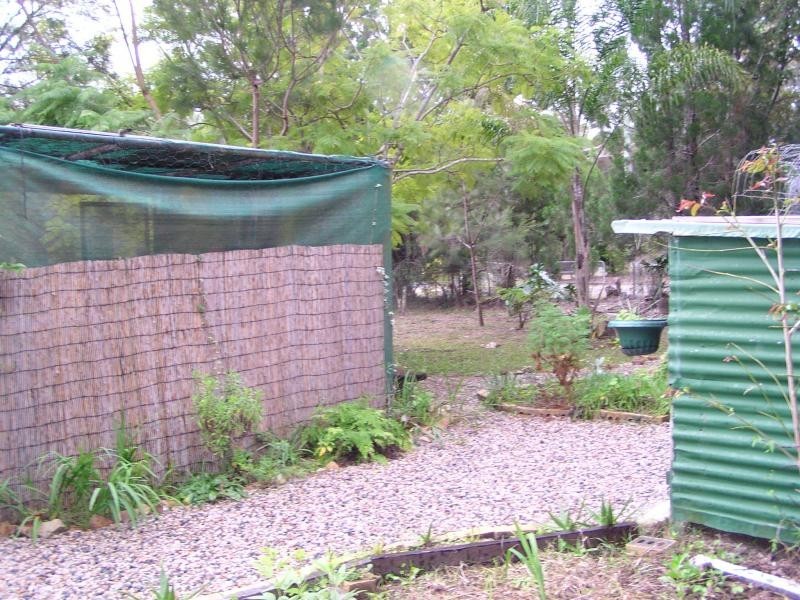 160 High Central Road, Macleay Island QLD 4184