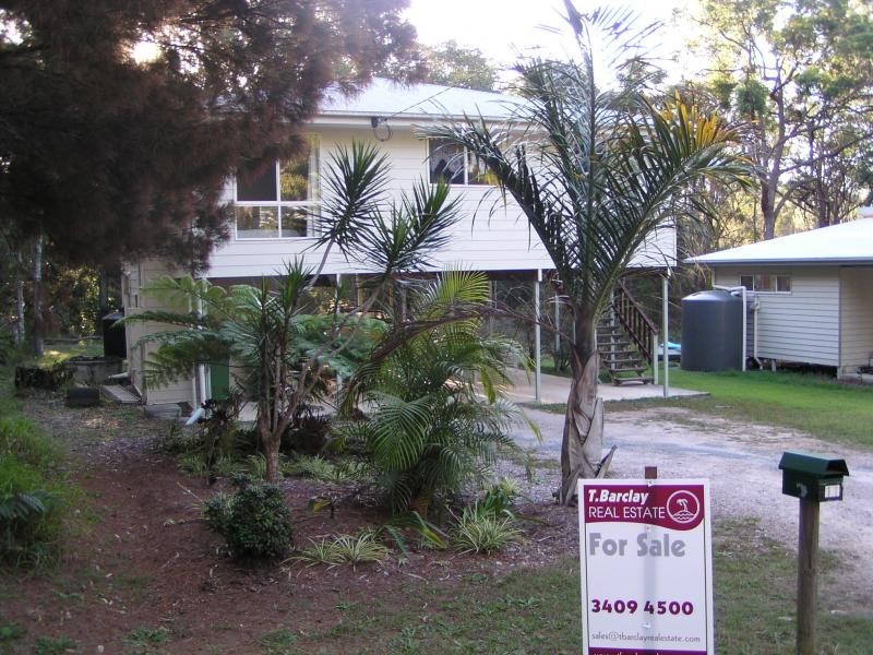 11 Eumina Street, Macleay Island QLD 4184