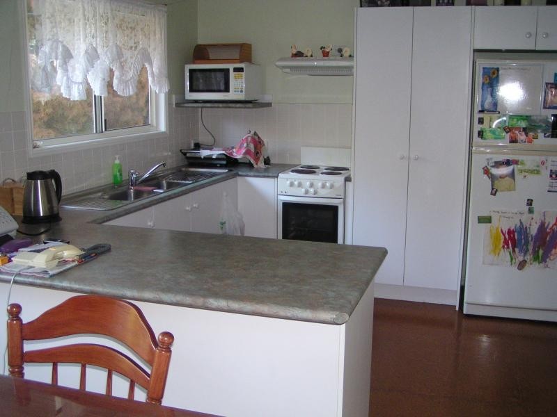 11 Eumina Street, Macleay Island QLD 4184