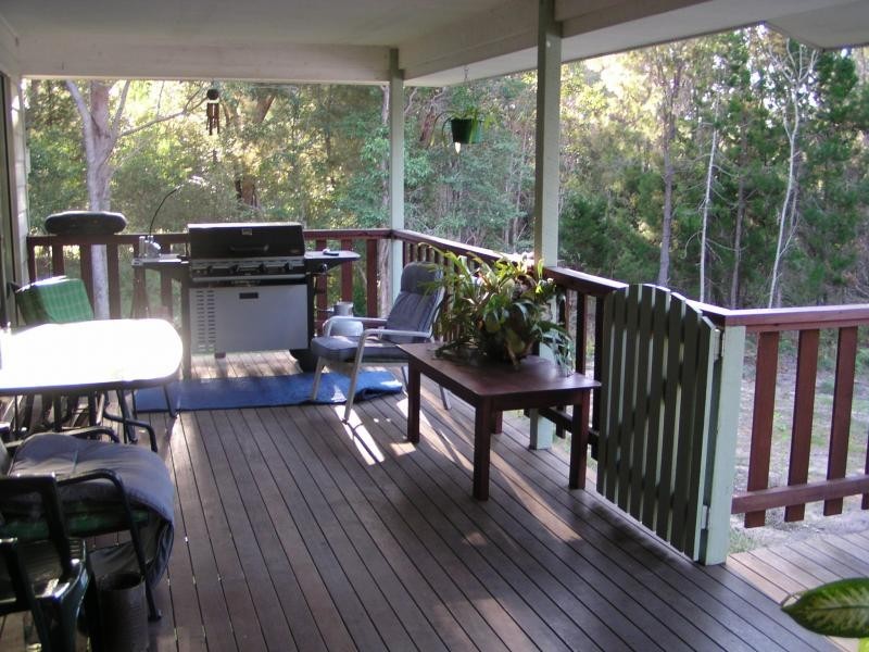 11 Eumina Street, Macleay Island QLD 4184