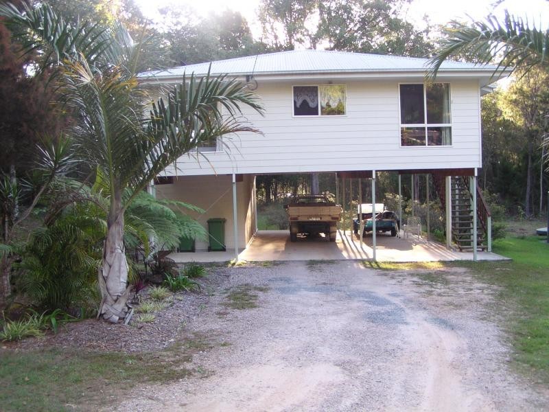 11 Eumina Street, Macleay Island QLD 4184