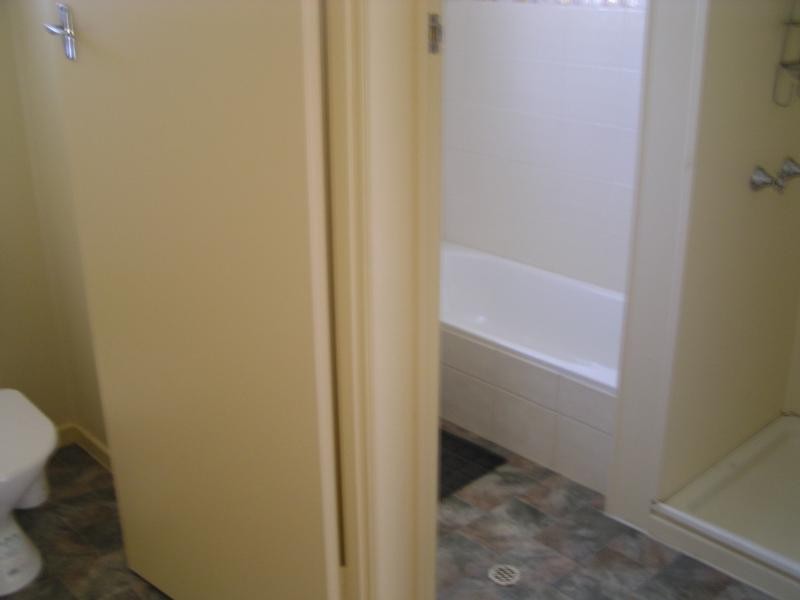 7 Lake Street, Macleay Island QLD 4184