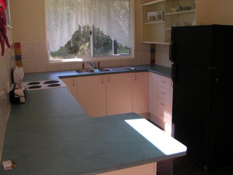 7 Lake Street, Macleay Island QLD 4184