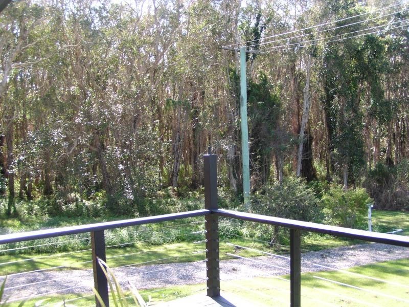 7 Lake Street, Macleay Island QLD 4184