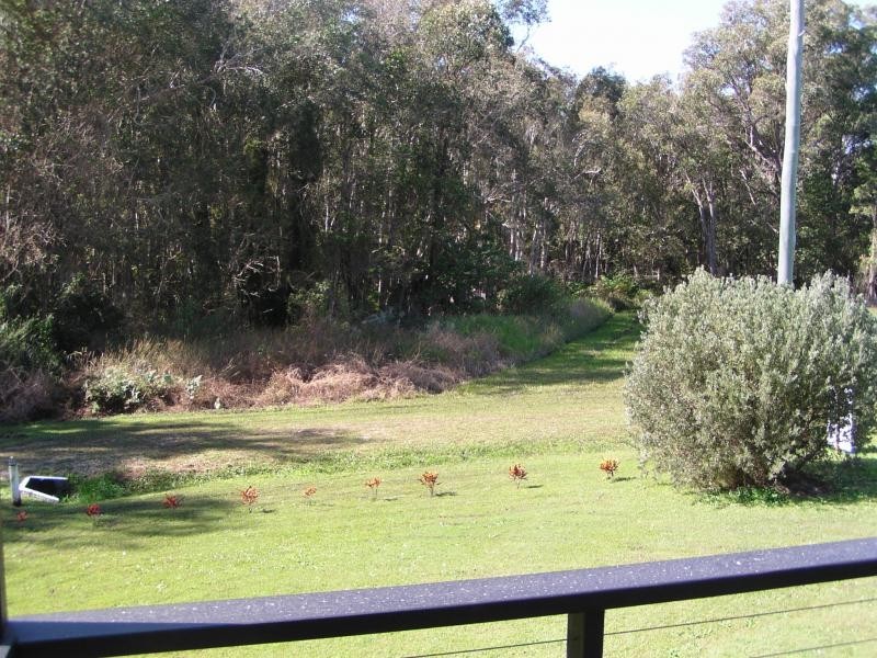 7 Lake Street, Macleay Island QLD 4184