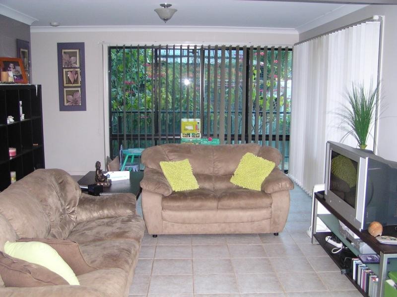 9 Helen Parade, Lamb Island QLD 4184