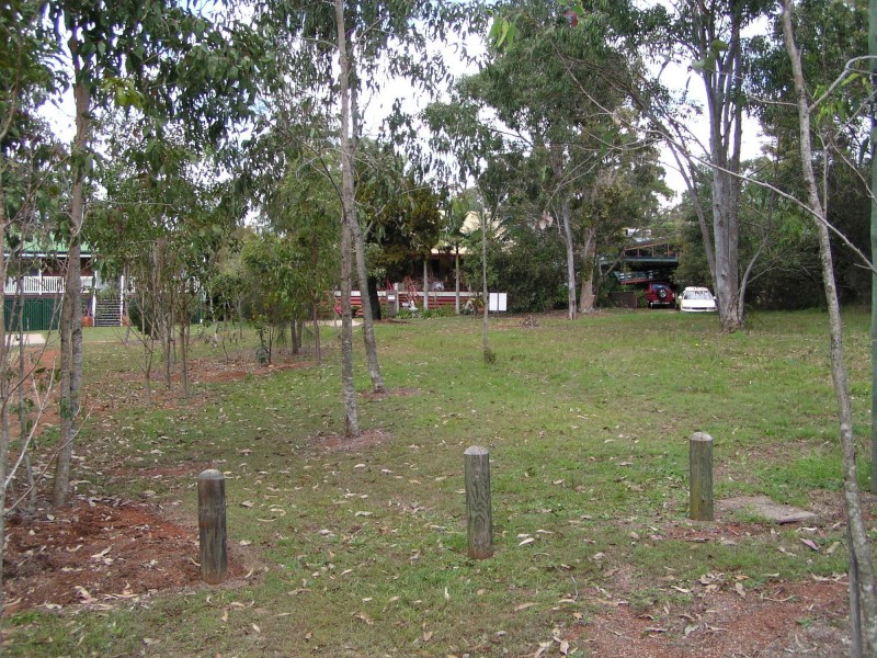 19 Noyes Parade, Karragarra Island QLD 4184