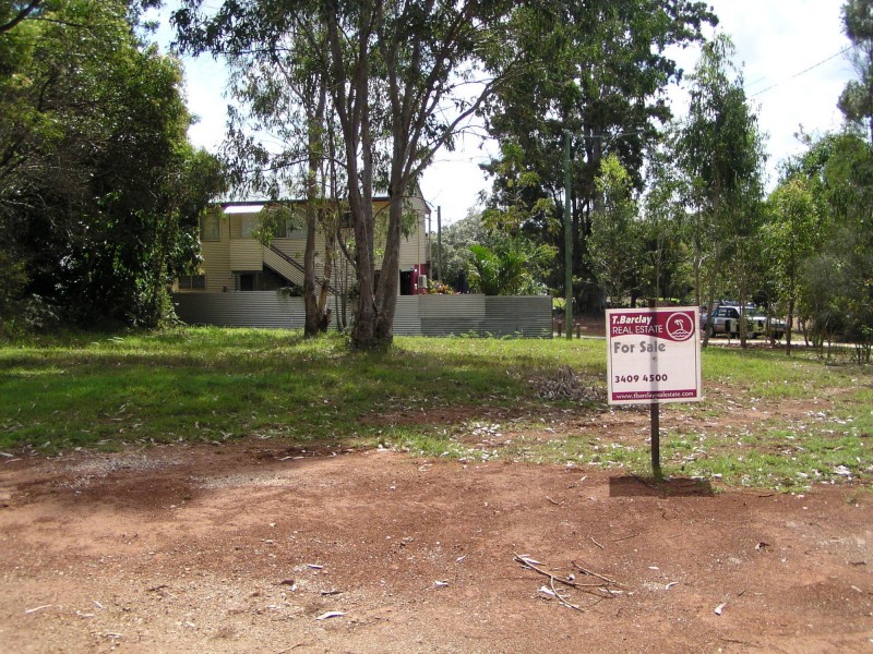 19 Noyes Parade, Karragarra Island QLD 4184